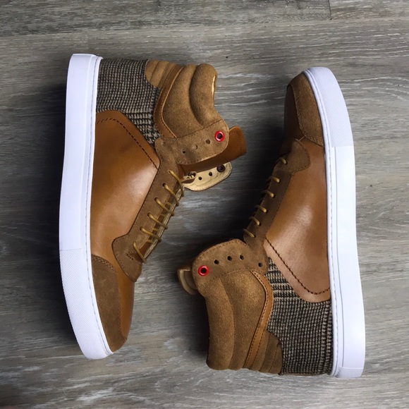 English Laundry Other - NIB English Laundry Brown Leather Sneakers sz 9.5